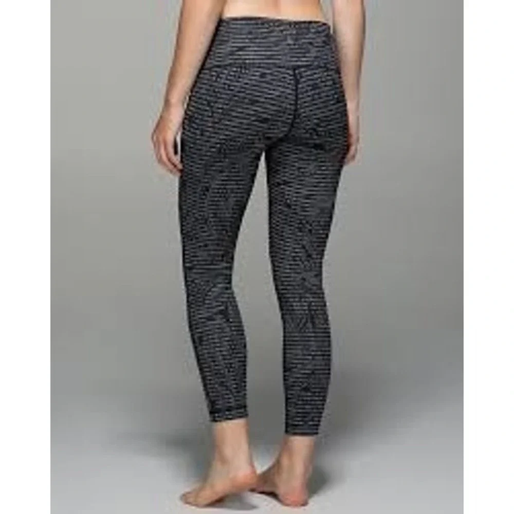 Lululemon Leggings Womens 4 Black High Times Crop Zebra Slate Active Yoga Pants